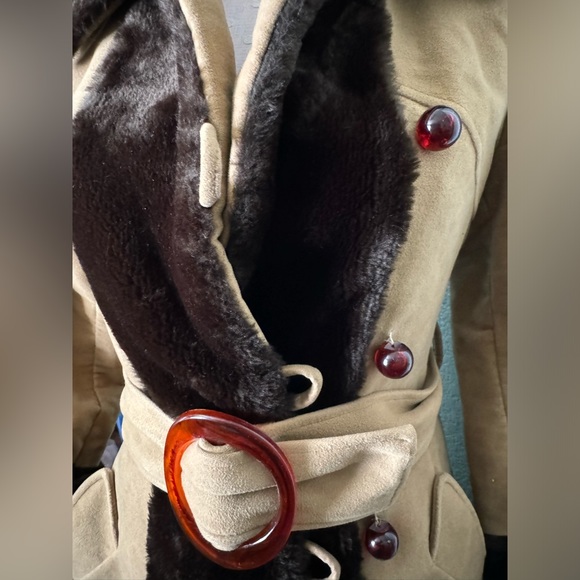 Genuine Heeksuede, brown trim w/ tan color Jacket, size Small - Picture 7 of 7